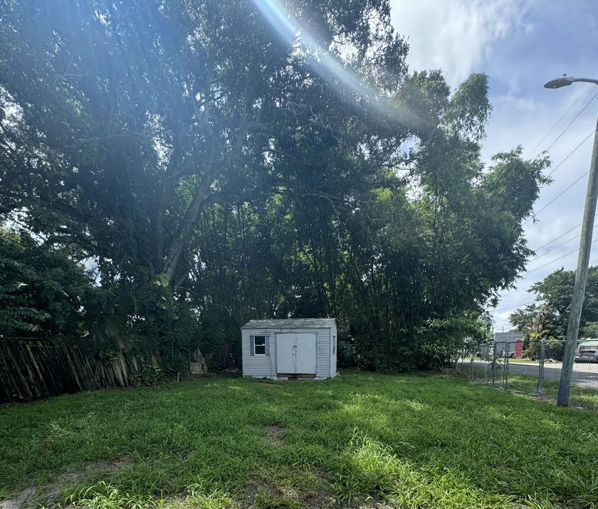 1901 S 34th St - photo 10