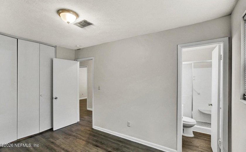 Great opportunity! Get ready to call this newly updated 4 - photo 7