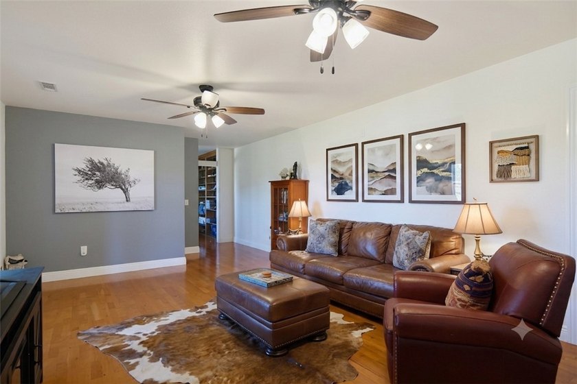 Quality craftsmanship meets peaceful country living on 10 - photo 29