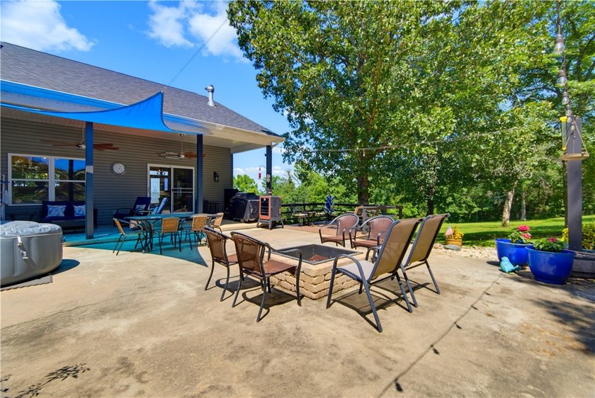 Quality craftsmanship meets peaceful country living on 10 - photo 38