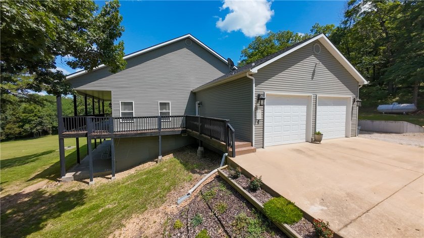 Quality craftsmanship meets peaceful country living on 10 - photo 45