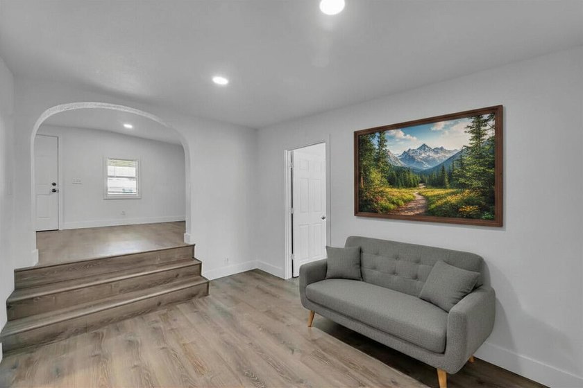 Great opportunity in the community of Green Acres, minutes from - photo 20