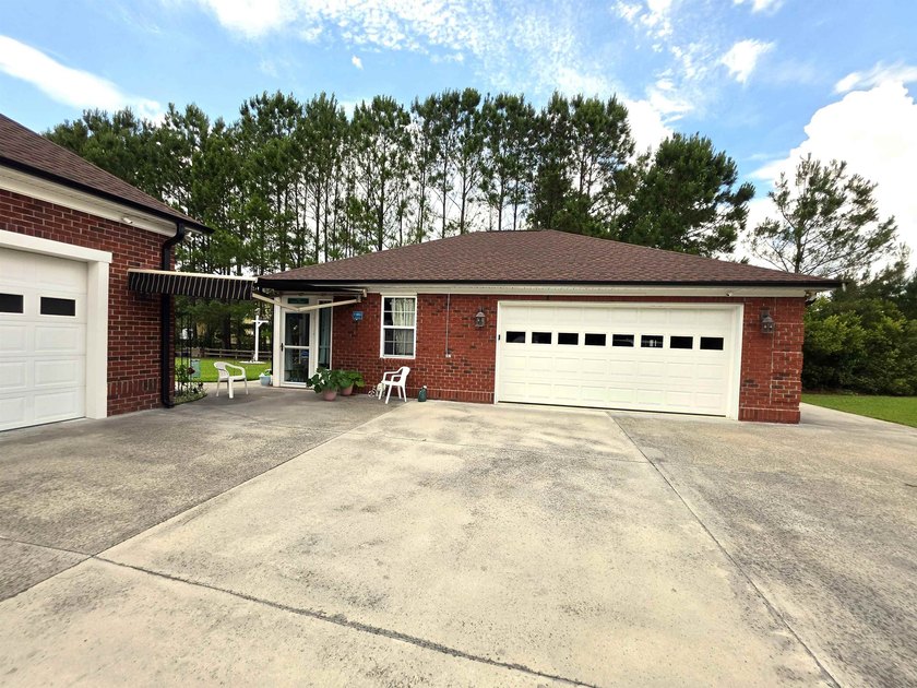Welcome to Maple Ridge Estates, one of Conway's most - photo 21