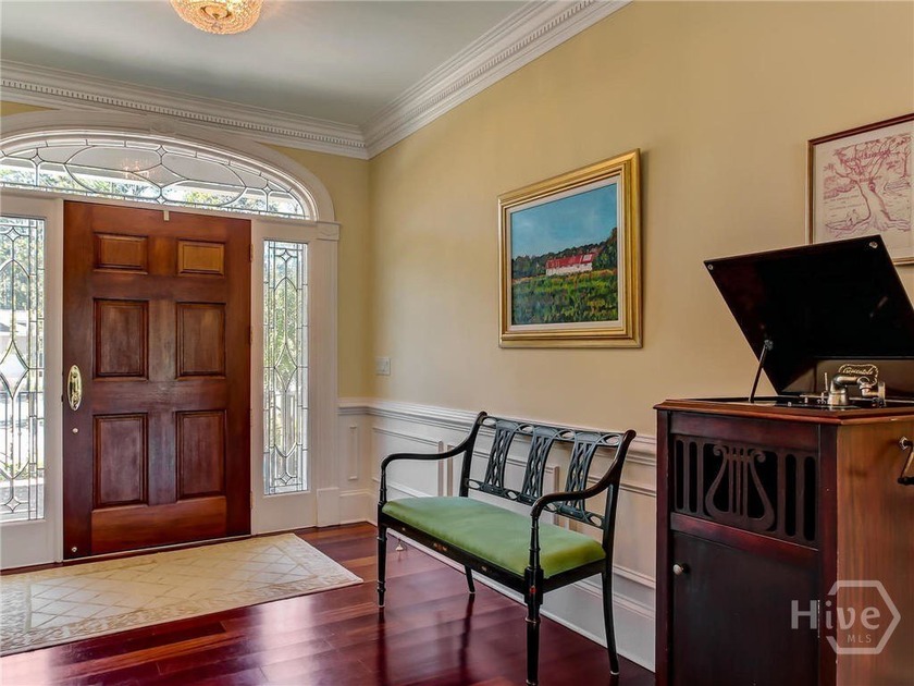 Elegant Lagoon-Front Home in Oakridge |4BR | 3.5BA | 4,722 Sq - photo 2