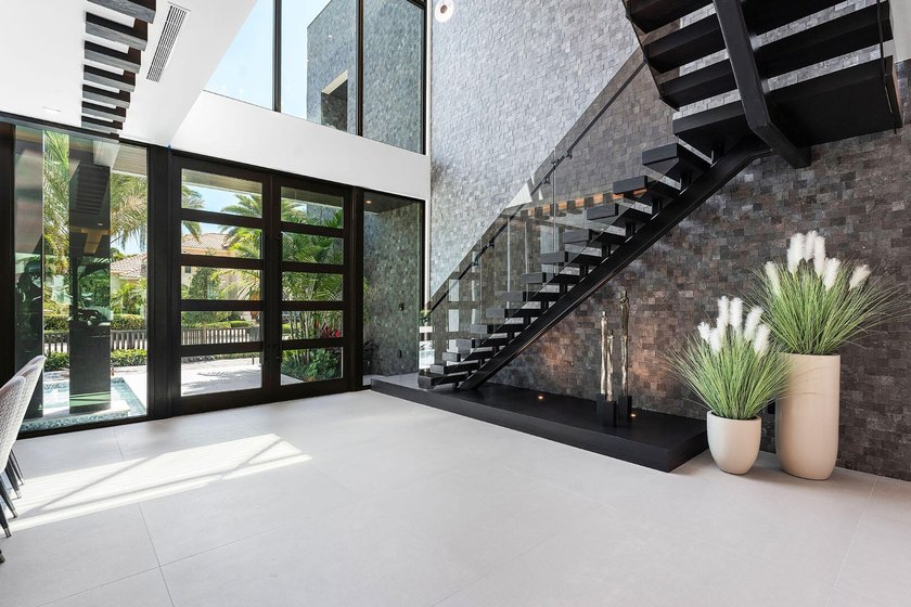 Discover a brand-new smart home crafted by Hanna Homes within - photo 7