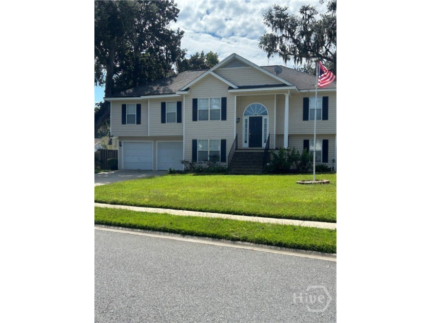 WONDERFUL HOME WITH UNIQUE LIVING ARRANGEMENTS, FOR IN-LAWS - photo 3