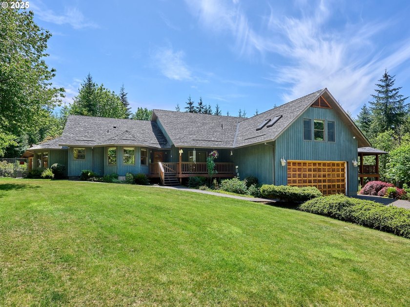 Desirable Multi-Generational Living at Its Finest! This unique - photo 7