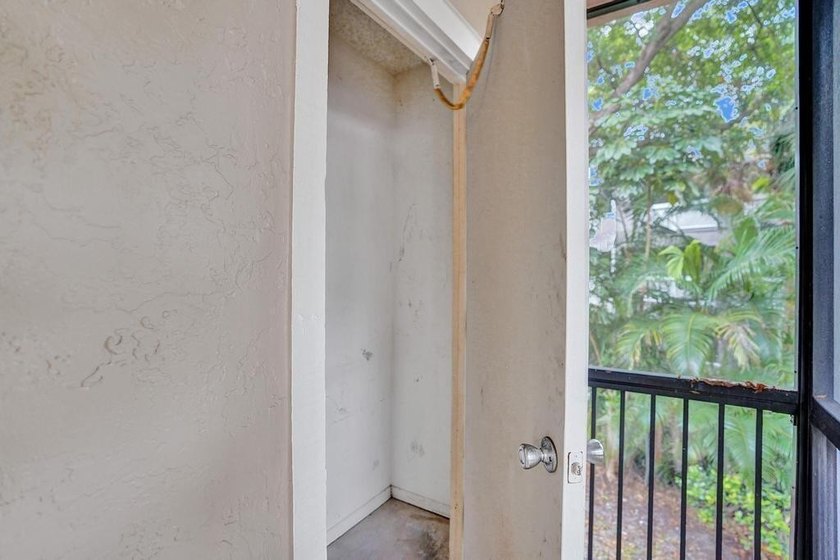 Spacious two bedroom two full bath condo in Boynton Landings - photo 11
