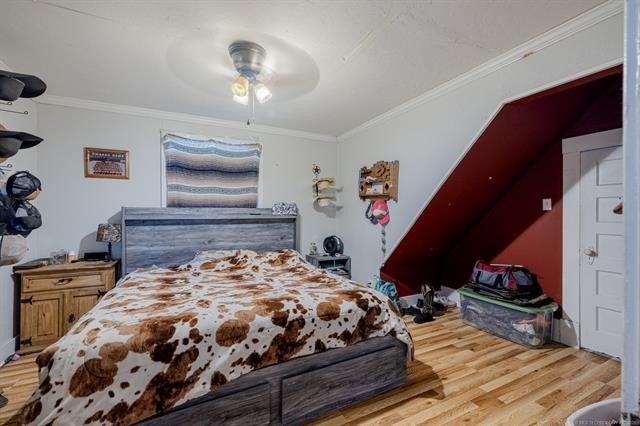 Farmhouse Chic in the Heart of Mannford! This charming 3-bedroom - photo 19