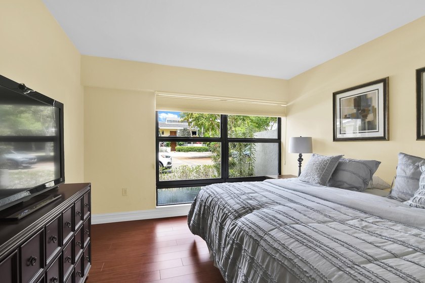 Rarely available. Expanded remodeled ground floor garden - photo 20