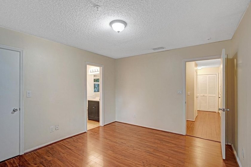 Spacious two bedroom two full bath condo in Boynton Landings - photo 21