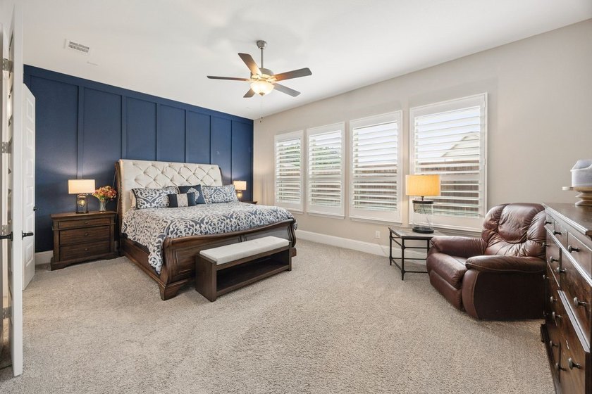 Welcome to 2700 Castlebridge in desired Waterford Point - The - photo 6