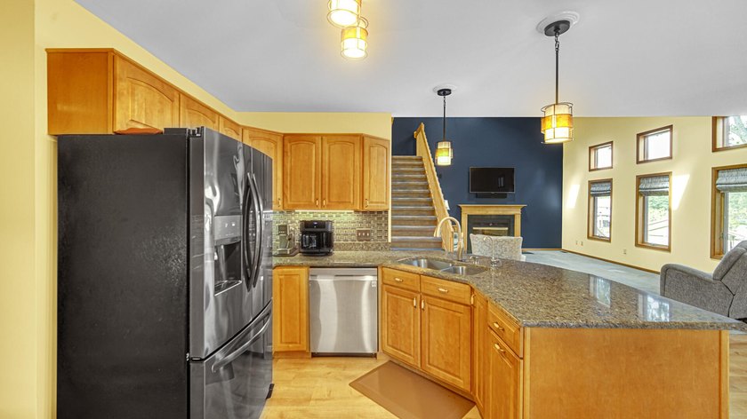 Welcome home to this beautifully maintained home on a desirable - photo 8