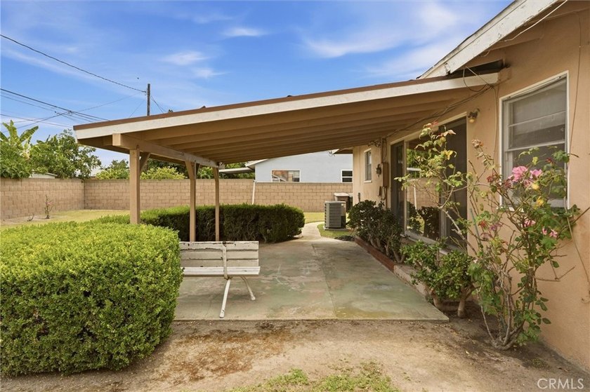 A rare opportunity to create your dream home. This thoughtfully - photo 33