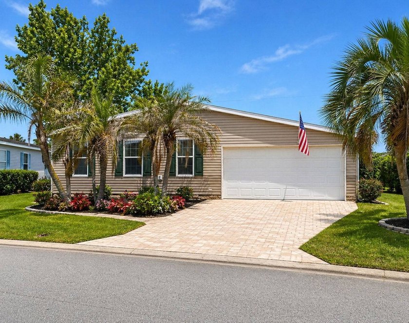 REDUCED! Resort style living in 55 plus golf gated community - photo 2
