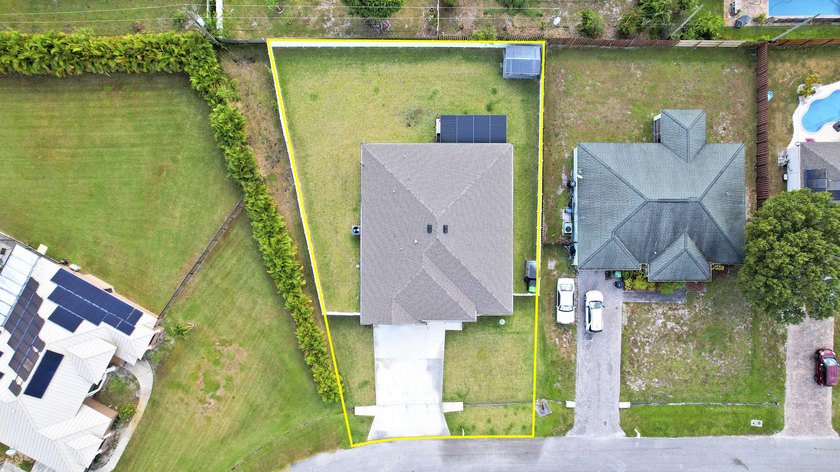 2024 Maranda Homes build featuring 4 bedrooms, 2 full bathrooms - photo 5