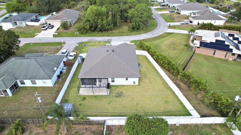 2024 Maranda Homes build featuring 4 bedrooms, 2 full bathrooms - photo 7