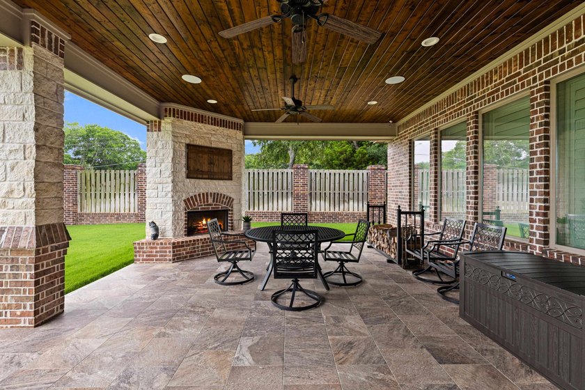 Exceptional custom-built 3-bedroom, 2 1/2 bath home designed - photo 39