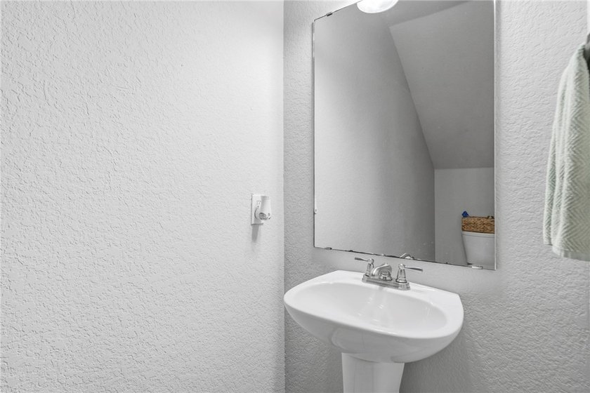 Investment opportunity in a highly desirable Fayetteville - photo 8