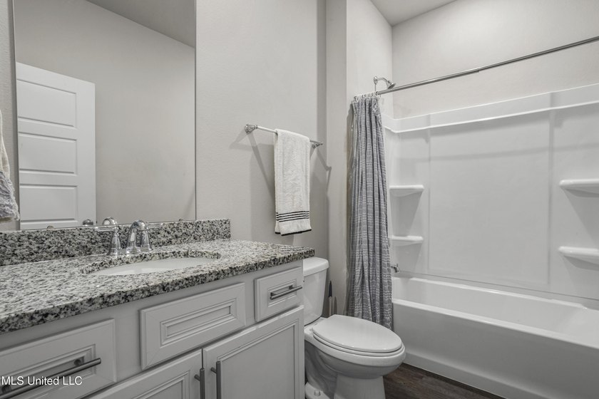 This practically brand-new home is hitting the market at a value - photo 8