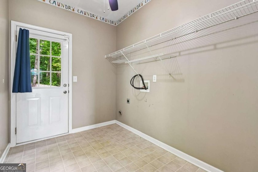Welcome home to this beautifully updated split-level retreat - photo 16