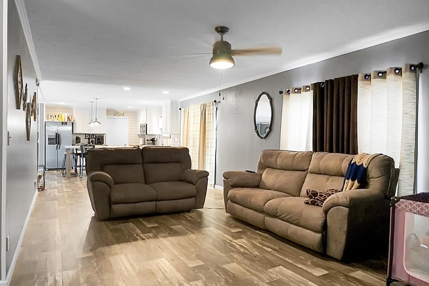 Welcome to this beautiful 4-bedroom, 2-bath home tucked away in - photo 19