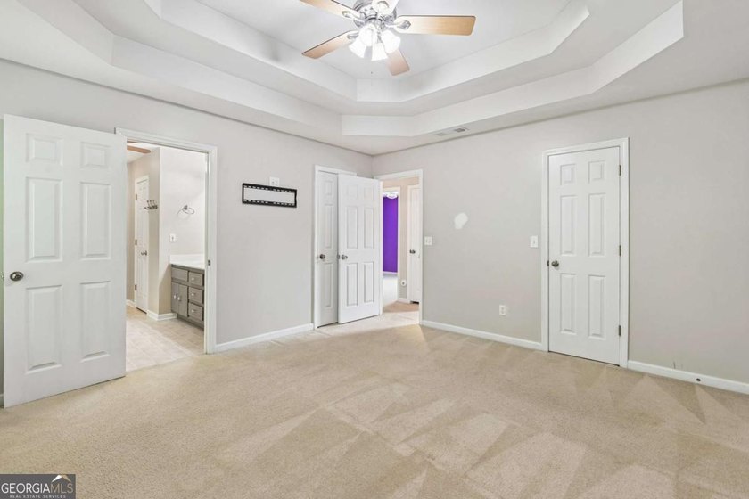 Welcome home to this beautifully updated split-level retreat - photo 19