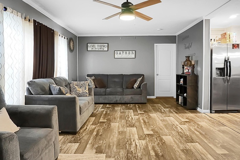 Welcome to this beautiful 4-bedroom, 2-bath home tucked away in - photo 25