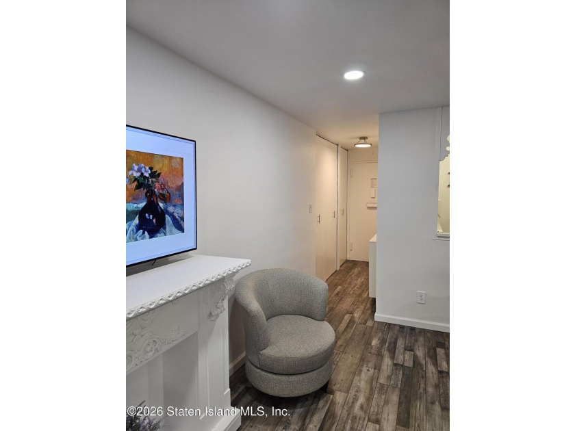 Welcome to 1000 Clove Road - The Fountains, a luxury high-rise - photo 25