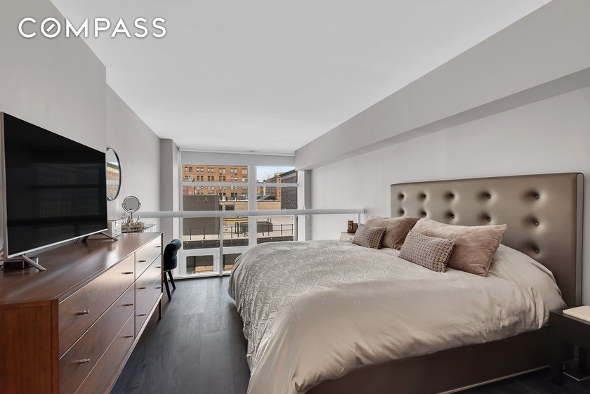 Sleek downtown style meets timeless Upper West Side living in - photo 6