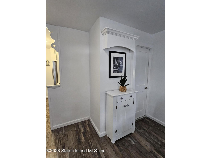 Welcome to 1000 Clove Road - The Fountains, a luxury high-rise - photo 44