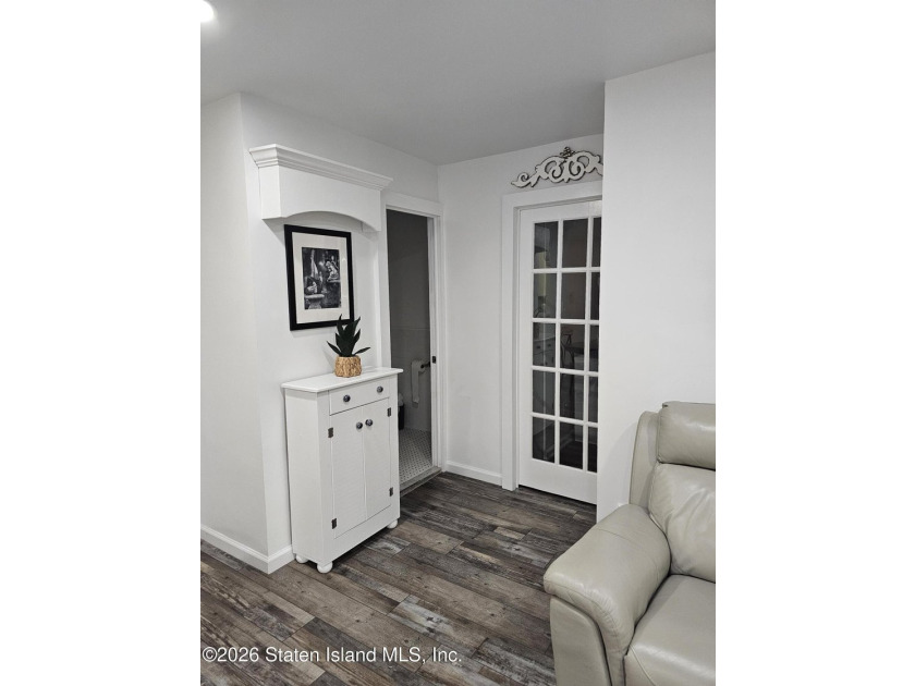 Welcome to 1000 Clove Road - The Fountains, a luxury high-rise - photo 46