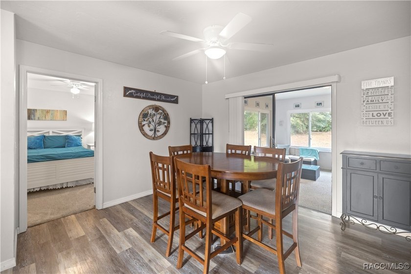 Spacious 3 bedroom, 2 bath home on oversized lot with Large - photo 8
