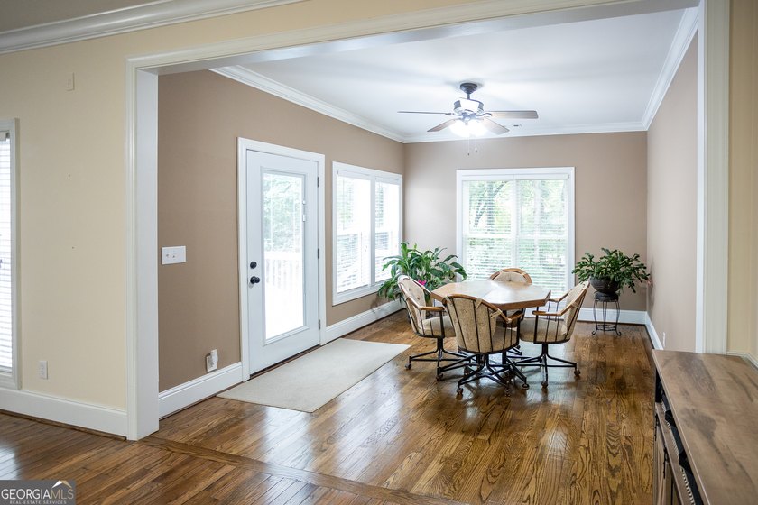 Welcome HOME! This custom-built dream home is absolutely - photo 14