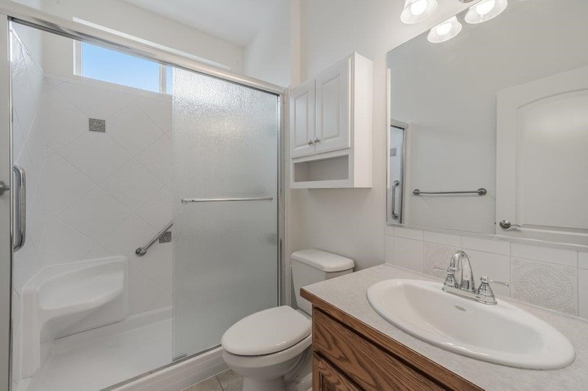 Beautiful Spokane Valley Home! This 4-bed, 3 bath home is - photo 22