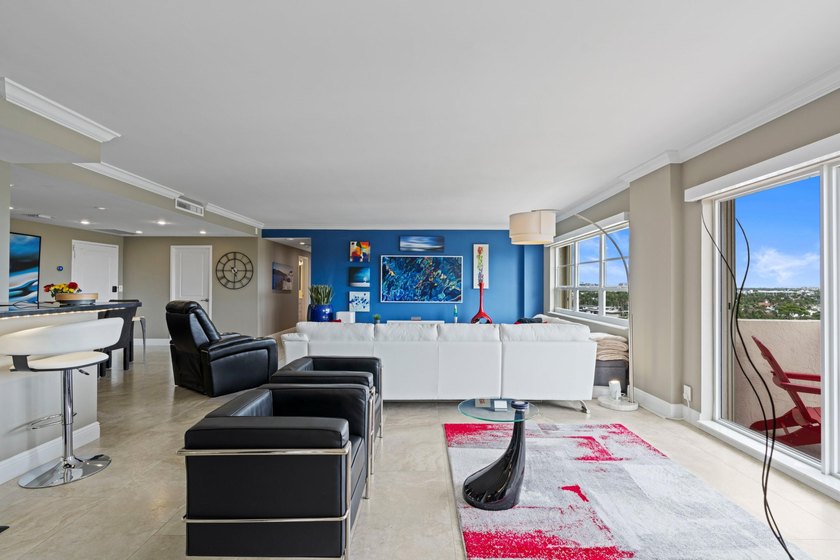 ABSOLUTELY GORGEOUS WATERFRONT CONDO | BREATHTAKING INTRACOASTAL - photo 5