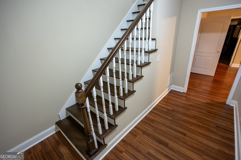 Welcome HOME! This custom-built dream home is absolutely - photo 28