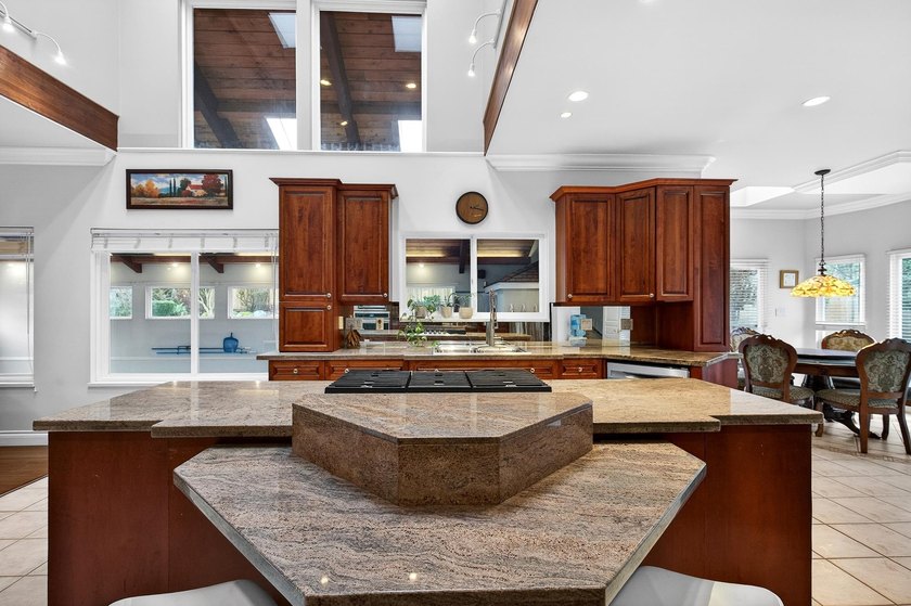 Nestled in prestigious Abbey Ridge in Fraser Heights, and just a - photo 14