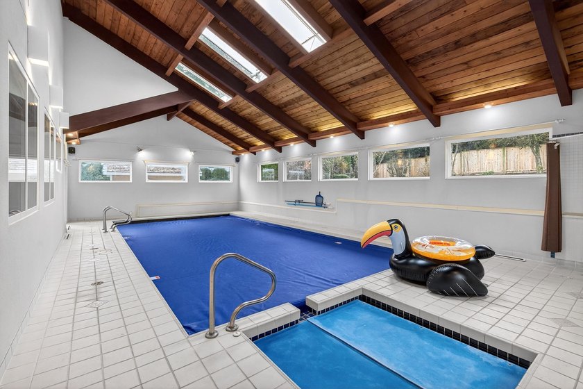 Nestled in prestigious Abbey Ridge in Fraser Heights, and just a - photo 19
