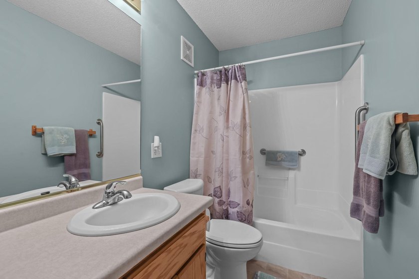 Very peaceful setting for this one level end unit townhome - photo 21