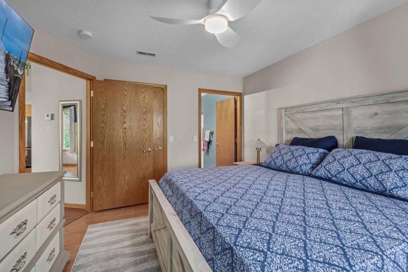 Very peaceful setting for this one level end unit townhome - photo 23