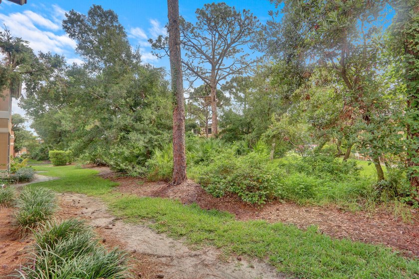 Welcome to this beautifully maintained ground-floor 2-bedroom, 2 - photo 31