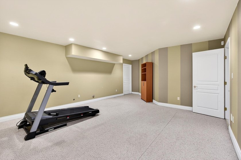 Nestled in prestigious Abbey Ridge in Fraser Heights, and just a - photo 36