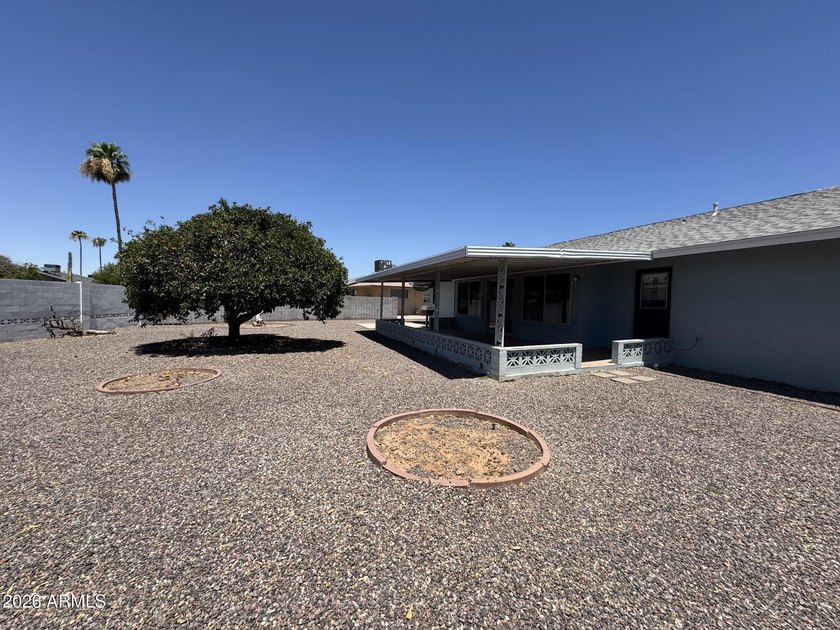 Opportunity awaits in the heart of Sun City! Situated on one of - photo 3