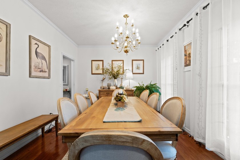 Experience refined lake living in this estate-style custom home - photo 5