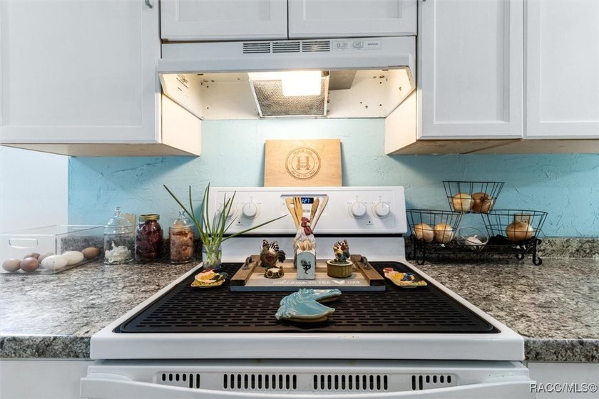 Welcome to this charming 3-bedroom, 2-bath nestled on 1.10 fully - photo 15