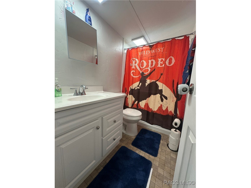 Welcome to this charming 3-bedroom, 2-bath nestled on 1.10 fully - photo 21