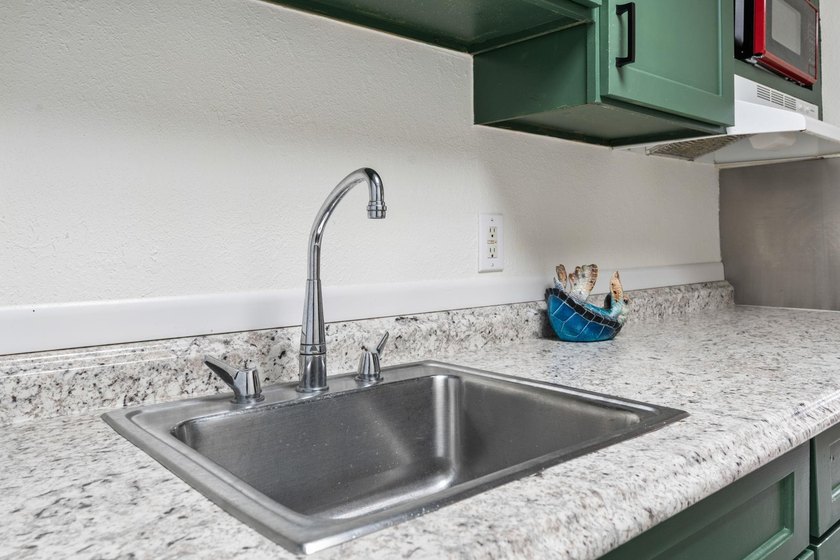OCEANFRONT TURNKEY INVESTMENT OPPORTUNITY AWAITS! Don't miss - photo 25