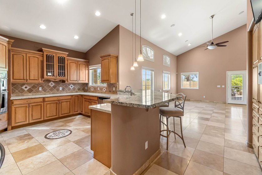Experience luxury and space in this rare to market 3,646 sqft - photo 16