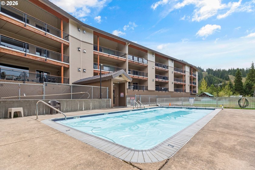 Experience mountain living at its finest in this spacious - photo 38
